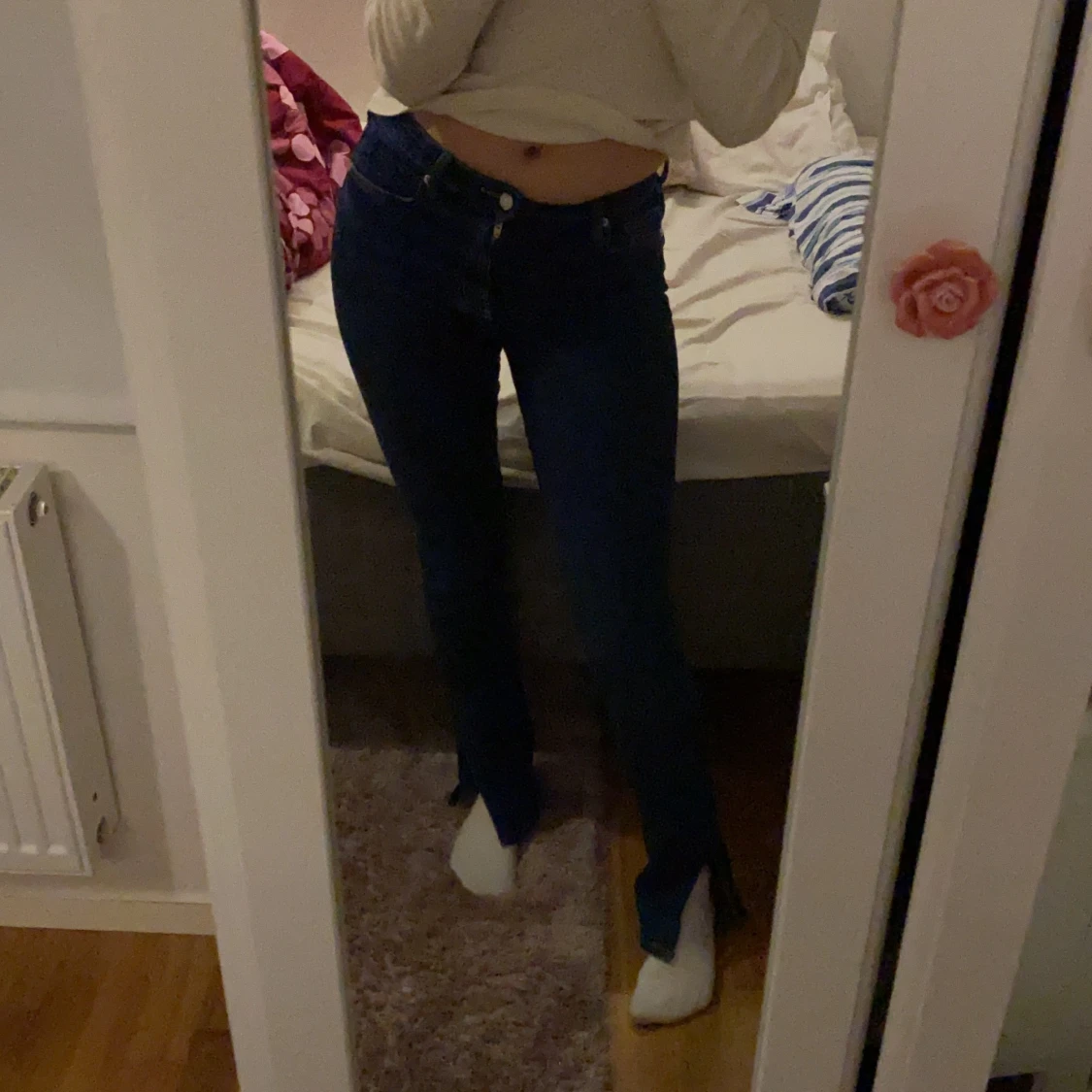 Lågmidjade zara jeans med slit