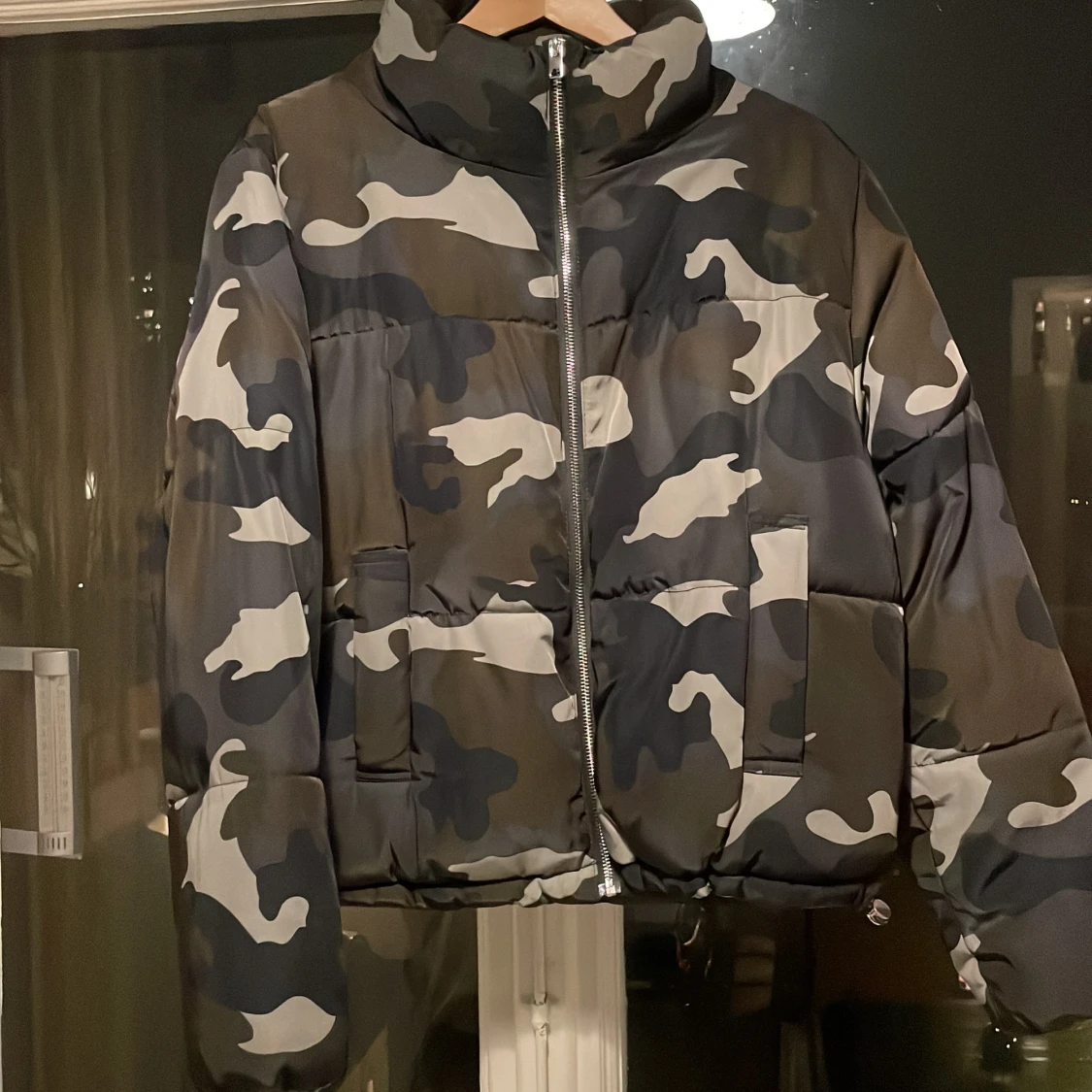 HM camiflauge puffer jacka