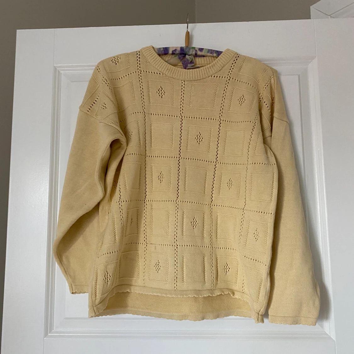 Stickad tröja 