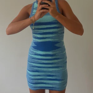 Klänning  - Jättefin blå klänning 🦋