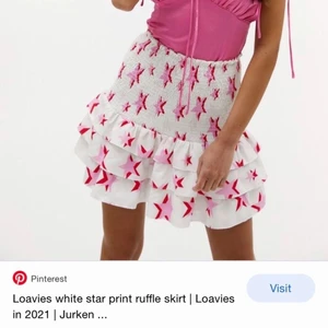 Kjol - Stjärnkjol som är helt oanvänd! 