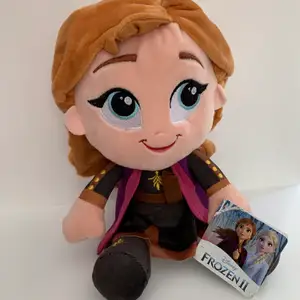 Helt ny Anna docka från Frozen 2. Köparen står för frakten☺️