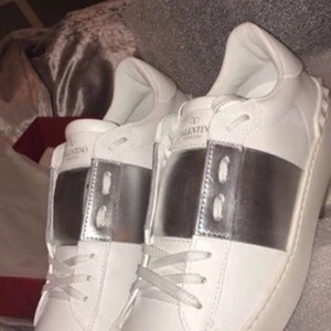 Valentino Silver  - Finns i alla storlekar och skickas med gratis spårbar frakt