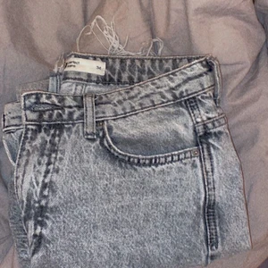 Jeans✨ - Snygga jeans från gina tricot🥰