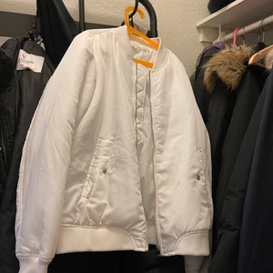 Bomberjacka  - Storlek M & aldrig använd 