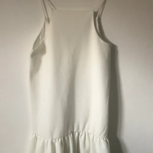 Vit Zara klänning  - Fin sommarklänning💖