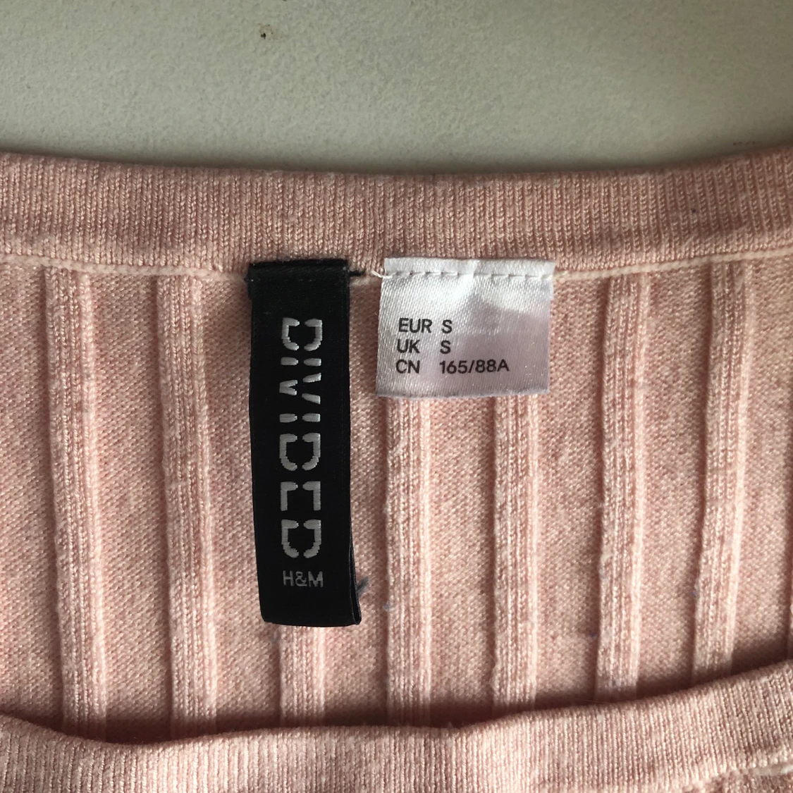 ljusrosa ribbad linne - 91