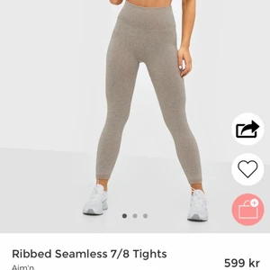 Aim’n ribbed seamless tights - Helt nya Aim’n ribbed seamless tights i super skick. Storlek small i ”Latte” färg.