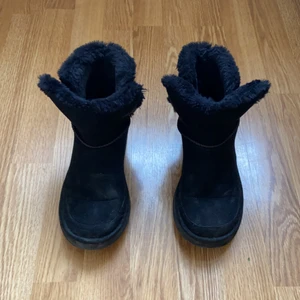 Pull and bear boots  - Black, size 37 mint condition. 