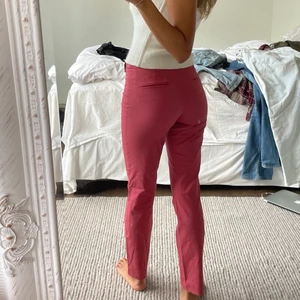 Kostymbyxor från Massimo Dutti - Kostymbyxor från Massimo Dutti, lyxig kvalite och sitter super snyggt på. 3 för 2 på allt!!!💓💓