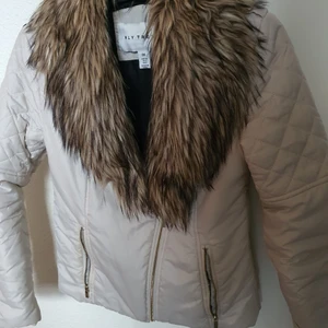 Jacka från nelly - Jacka från nelly stl 34 jättefint skick 