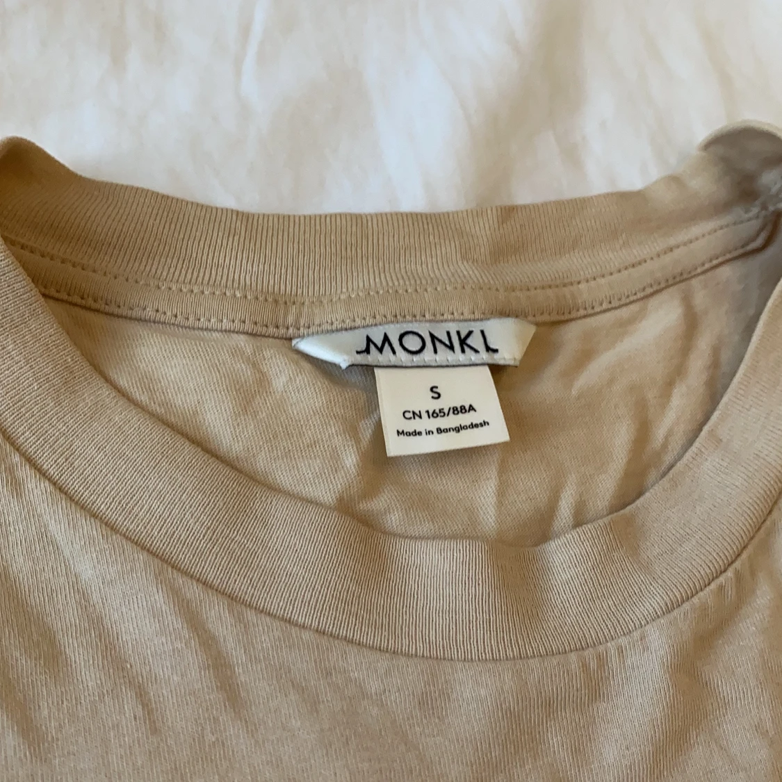 Oversized beige t-shirt - 91