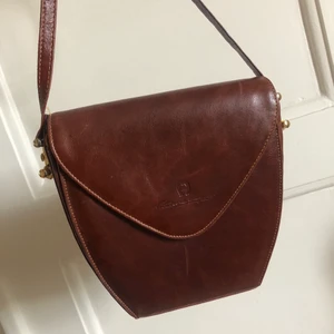 Handväska  - Handväska