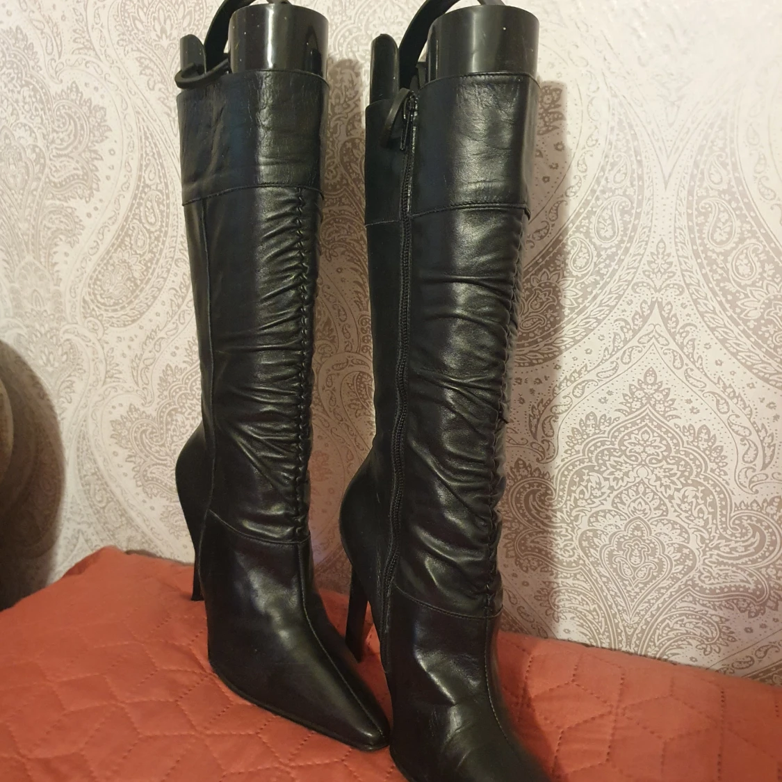 Fina hög klackar, stövlar