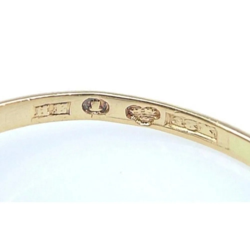 Vintage äkta 18k guld ring med äkta ädelstenar granater  RING, 18k äkta, 18,5mm, granater ädelstenar butik pris 6500kr . Accessoarer.
