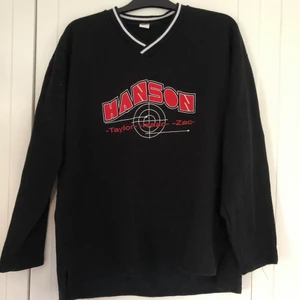 Svart tröja  - Svart tröja 