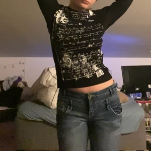 Långärmad med tryck! - Långärmad med coolt tryck! 