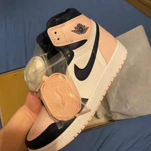 Jordan 1 high atmosphere - Jordan 1 high atmosphere, Size w7,5 (38,5) helt nya, pris 2600 fraktat🤝