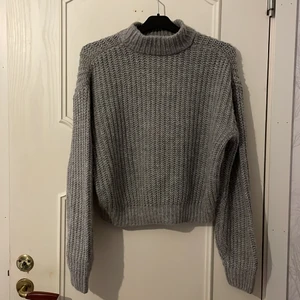 Stickad tröja S - Stickad tröja storlek S 