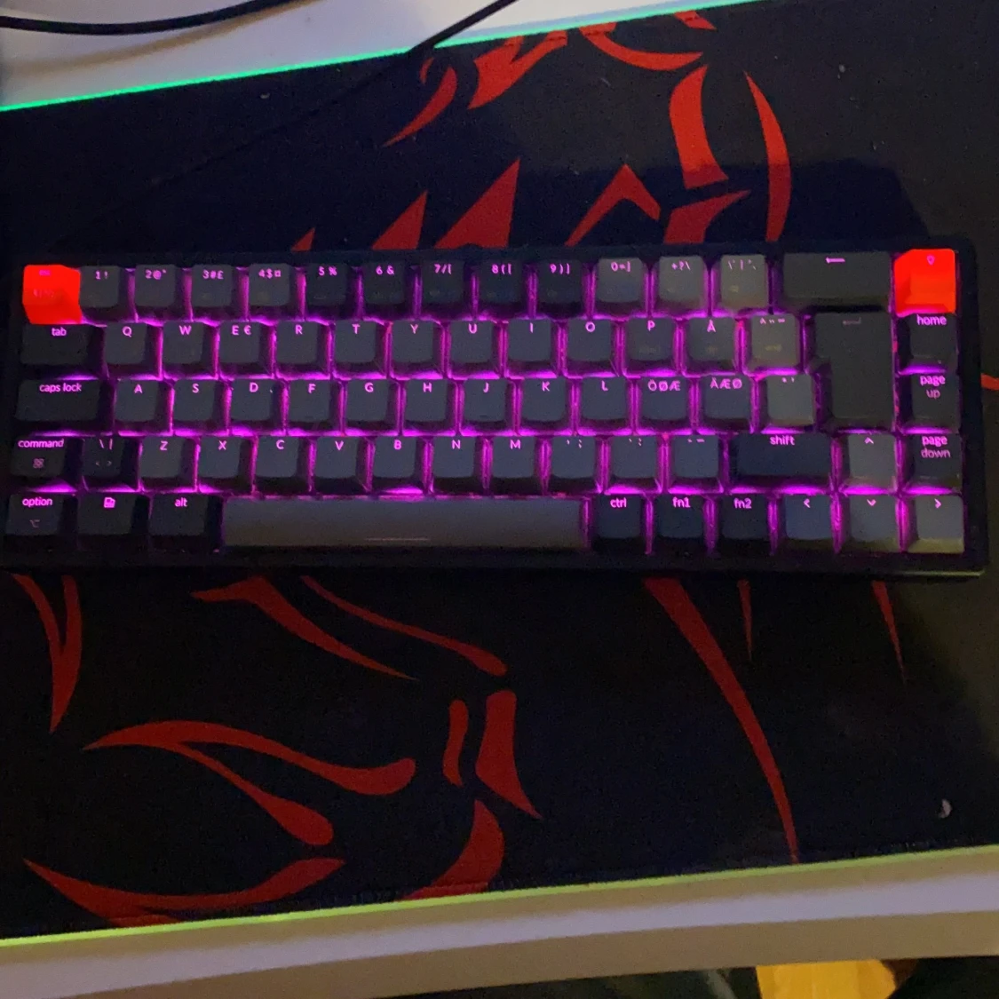 Keychron k6 tangentbord röda switches - 90