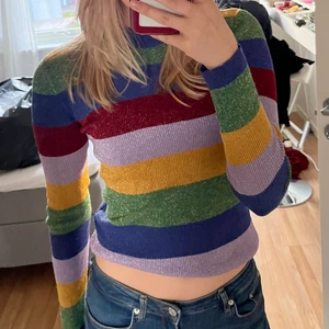 Glitter randig tröja  - Så fin i storlek S-M, helt slutsåld på Zara