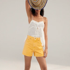 Zara linne🤍🤍 - Jättefint spetslinne från zara som tyvärr är för stort för mig. Aldrig använt. 