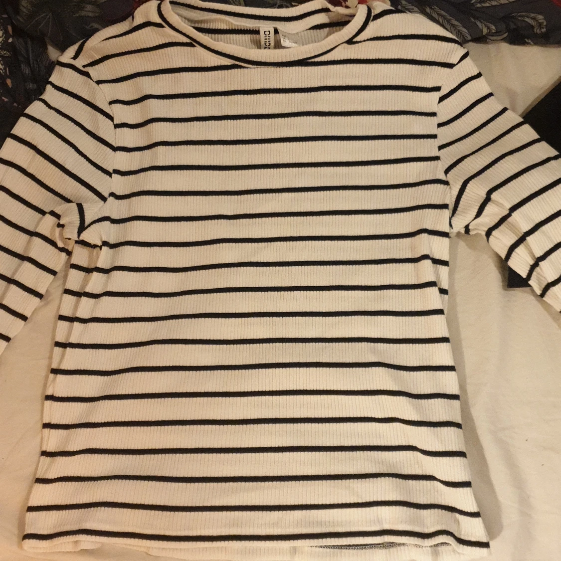 H&M randig tröja strl L - 90