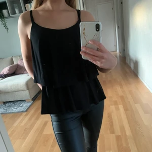 Linne - Svart linne från Vero Moda i stl S, köparen står för frakt 