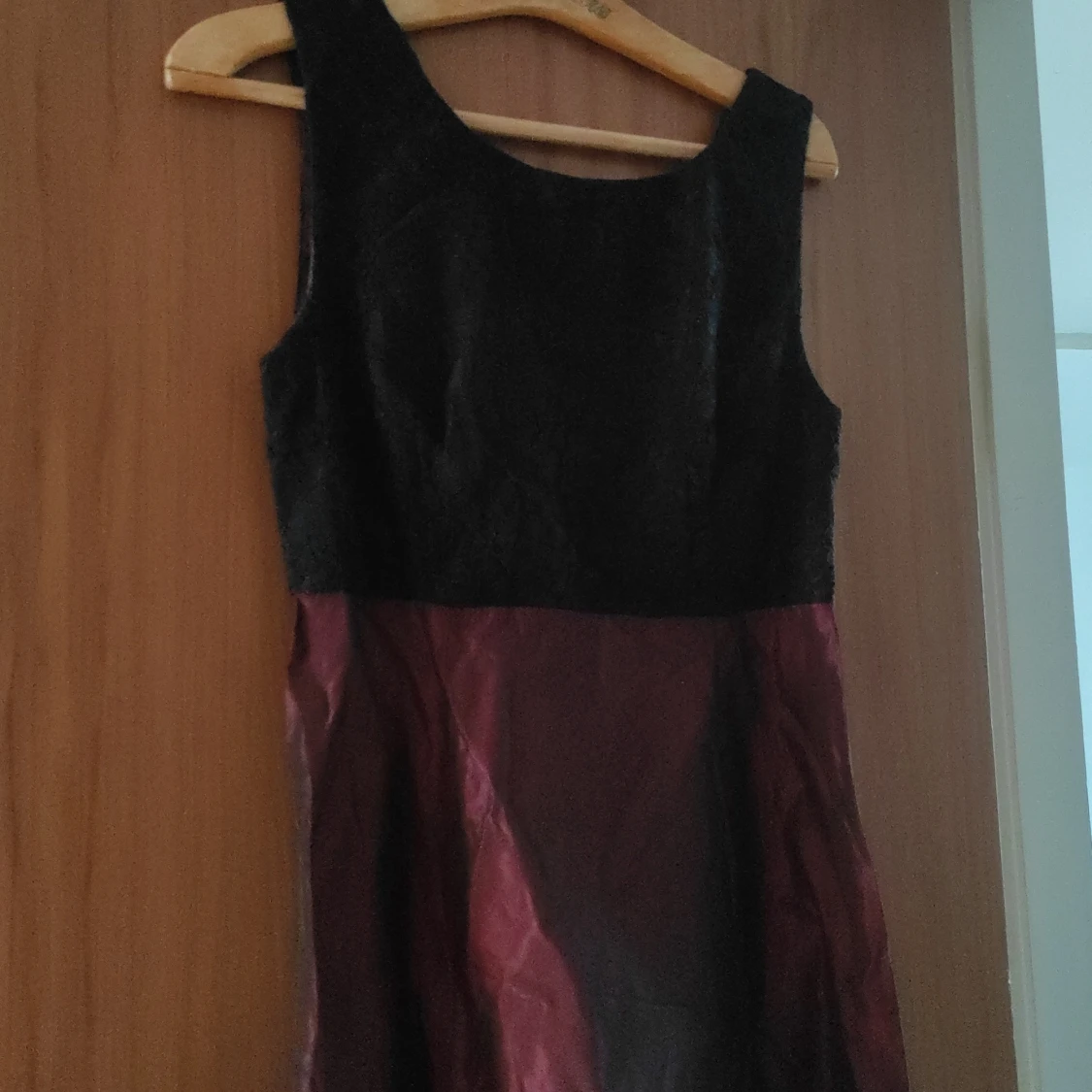 Säljer balklänning