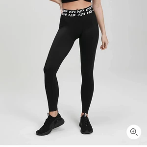 MyProtein leggings - Säljer mina MyProtein leggings eftersom de inte kommer till användning längre. Mycket bra skick och använda endast några gånger❤️ nypris 559kr
