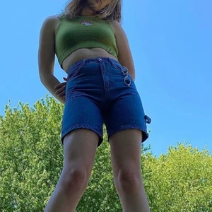 Shorts - Använda en gång, lite längre shorts super sköna och bäkvama 