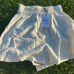 Shorts 🩳 från bikbok  - Oanvända 