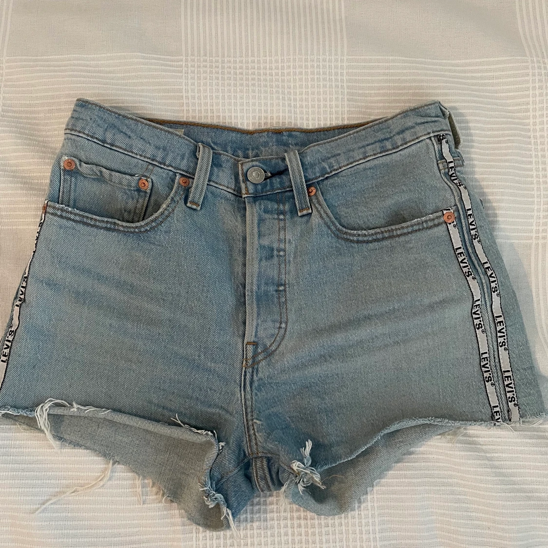 Levi’s shorts - 90