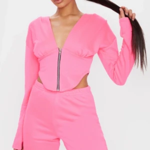 PLT topp - Aldrig använt pga för liten. Storlek 36