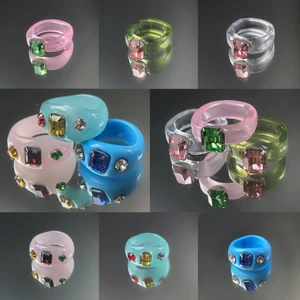 Ringar - Superfina färgglada ringar i plast 🌈🌷🌸🌼 Du handlar på min webbshop www.byhedda.se 🌞