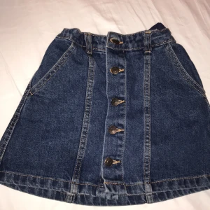 Jeans kjol storlek 140-150  - Helt oanvänd 