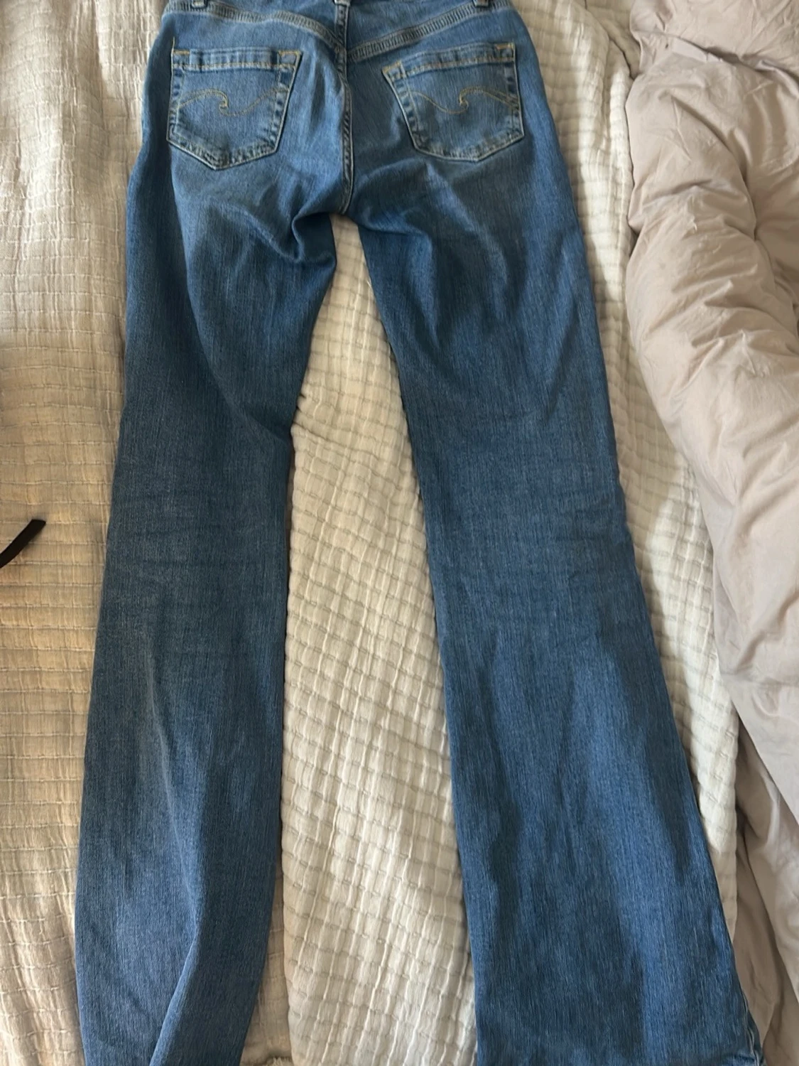 Blå bootcut jeans från subdued low waist - 1
