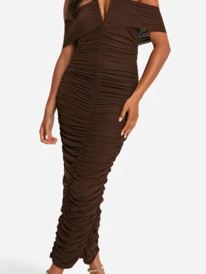 Brun festklänning  - Använd en gång. Perfekt för fest