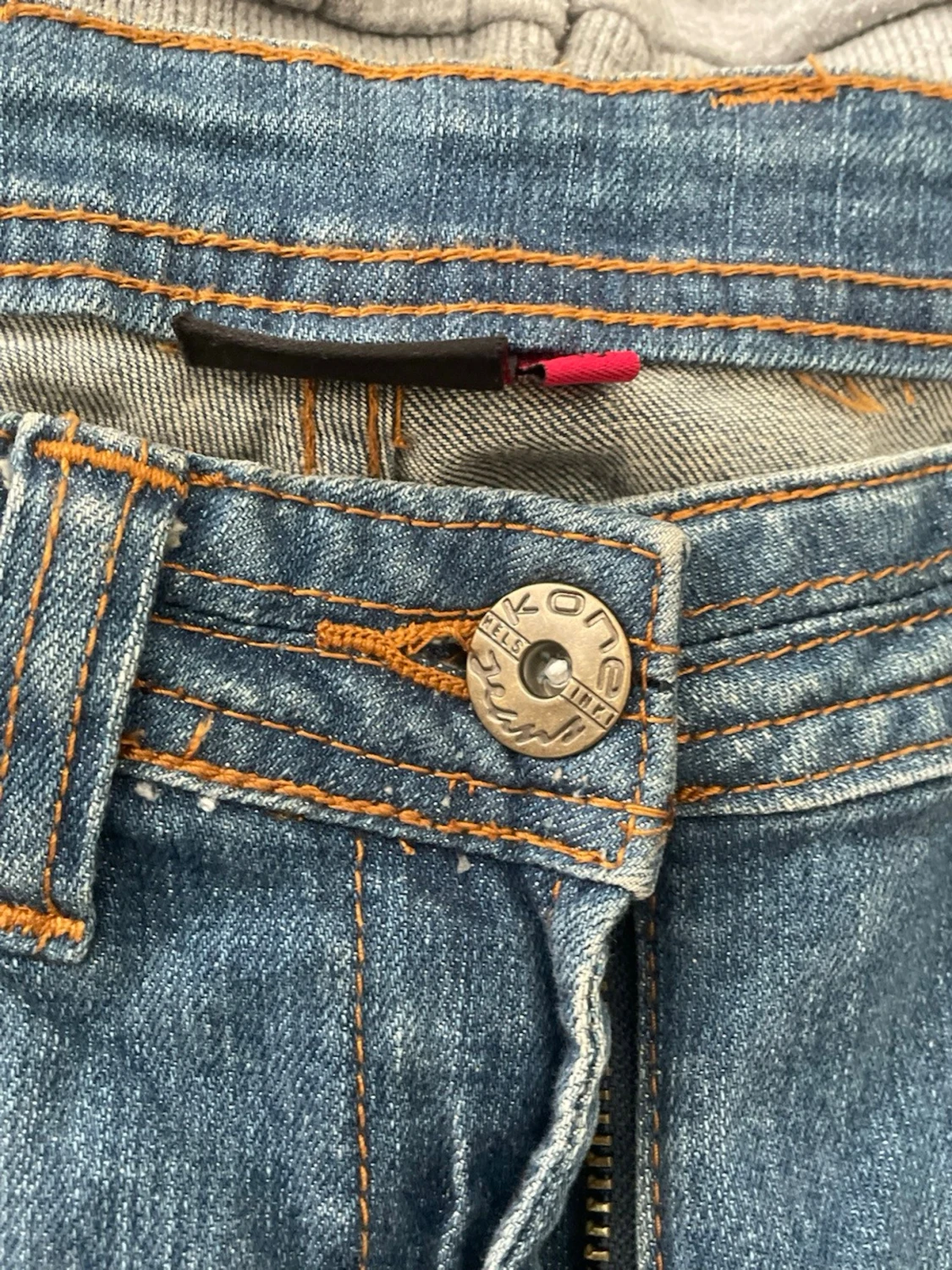 Blå slitna jeans med raka ben - 3