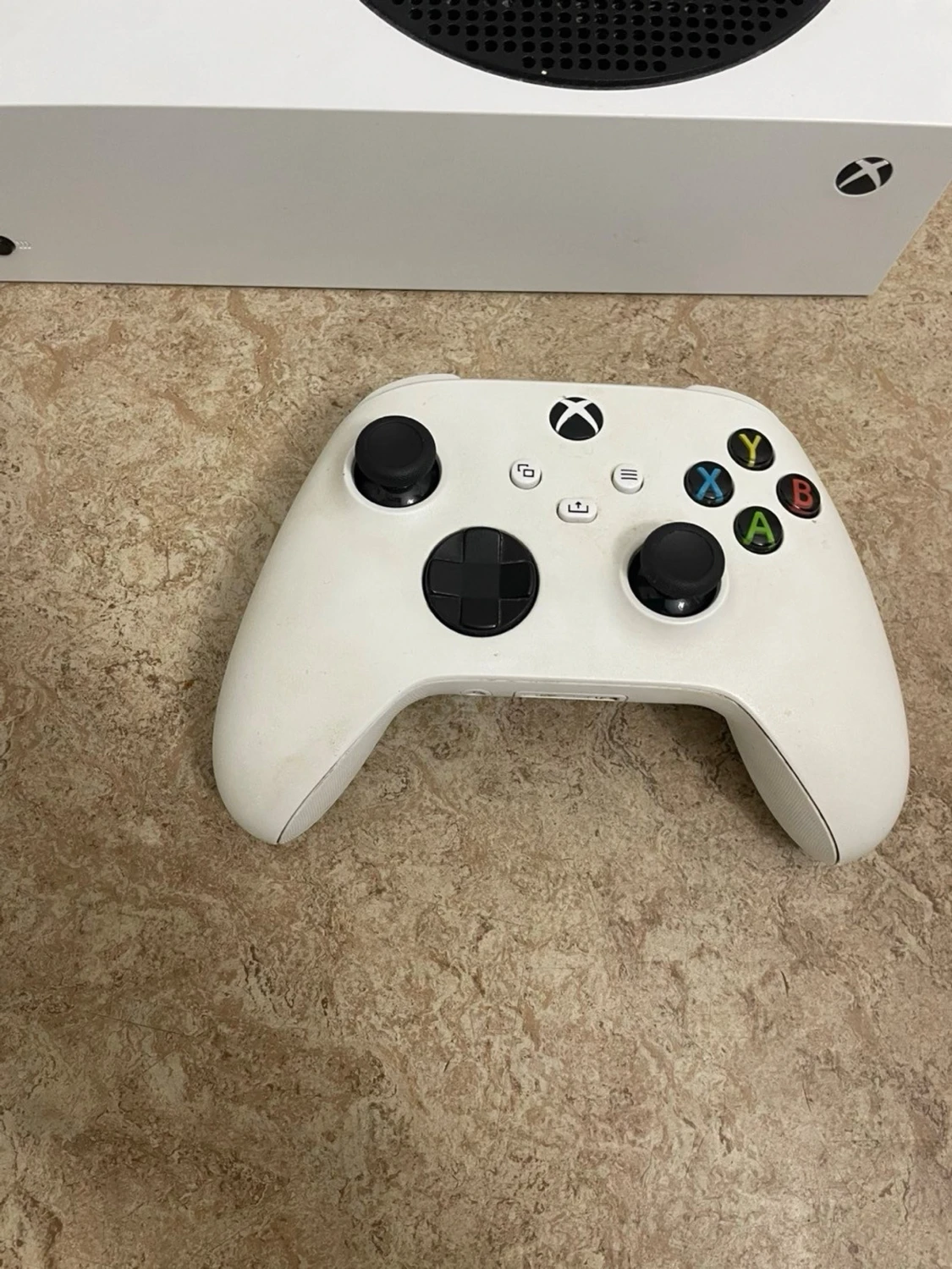 Xbox Series S med vit handkontroll - 1