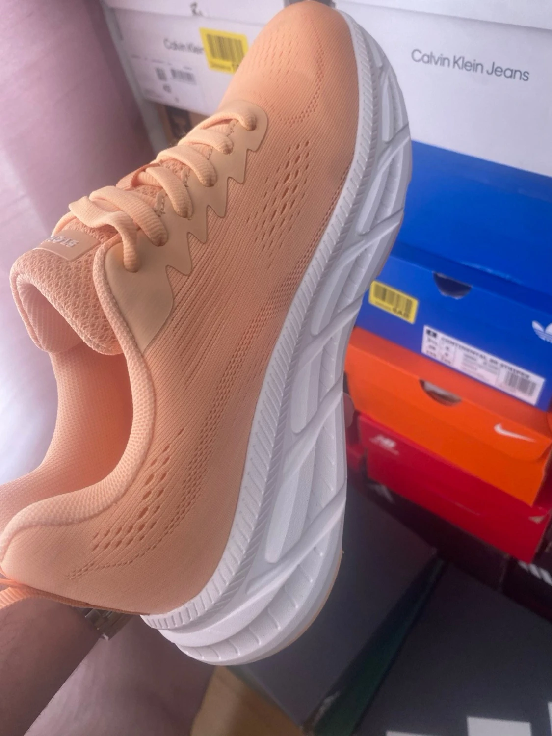 Persikofärgade sneakers stormberg - 1