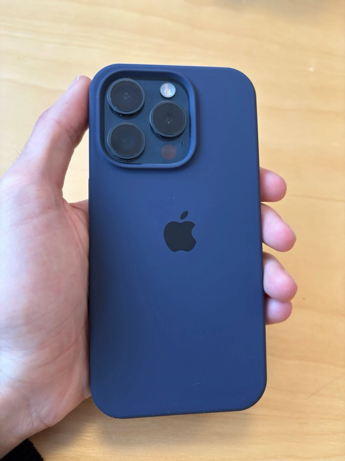 iPhone 15 Pro case / fodral / skal