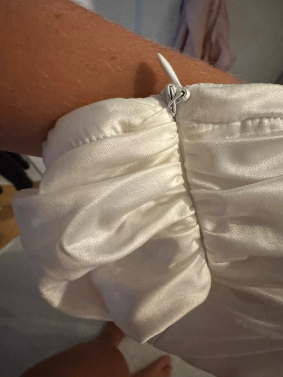 Vit axelbandslös långklänning - 4