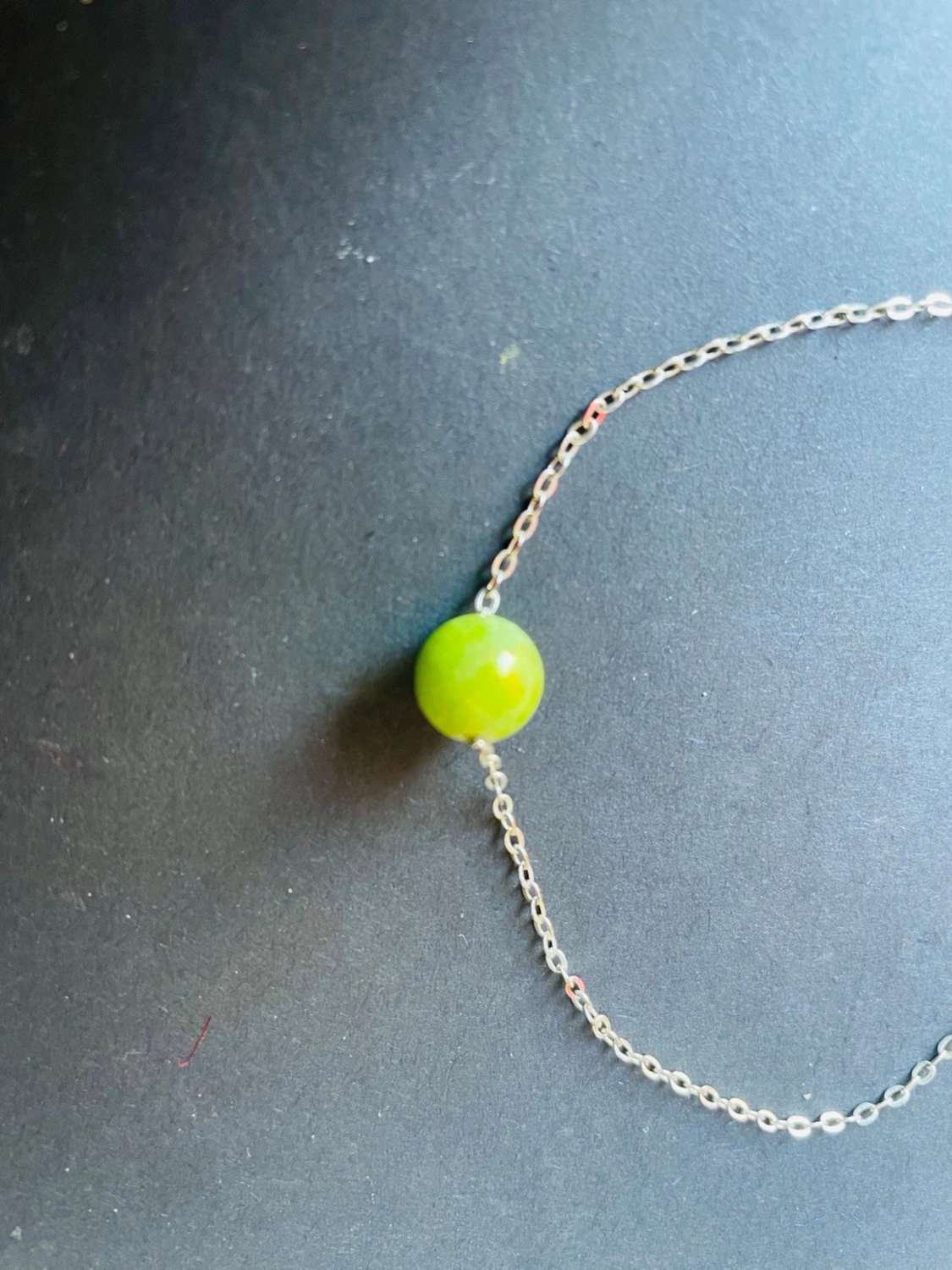 By prisförslag- choker Halsband med färgglad pärla välj grön/rosa - 1