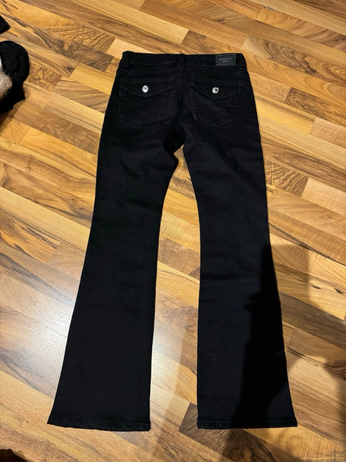 Svarta bootcut jeans - 1
