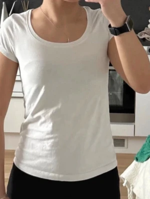 Vit tisha - Fint skick 