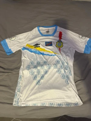 Kongo T-shirt - Oanvänd tröja, nytt skick!!