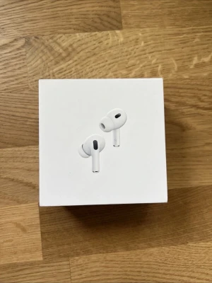 AirPods  - Säljer ett par AirPods 2 Pro