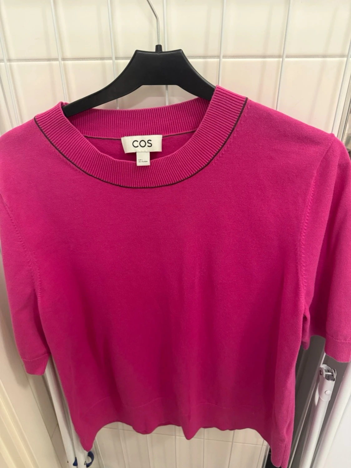 Rosa topp från COS med ribbad krage - 1