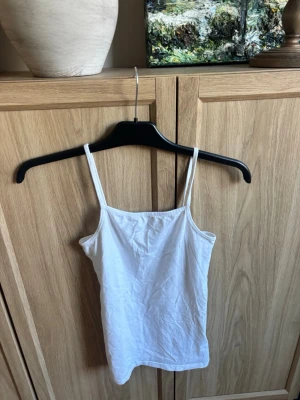 Linne - vitt linne i storlek 170! Från h&m💞